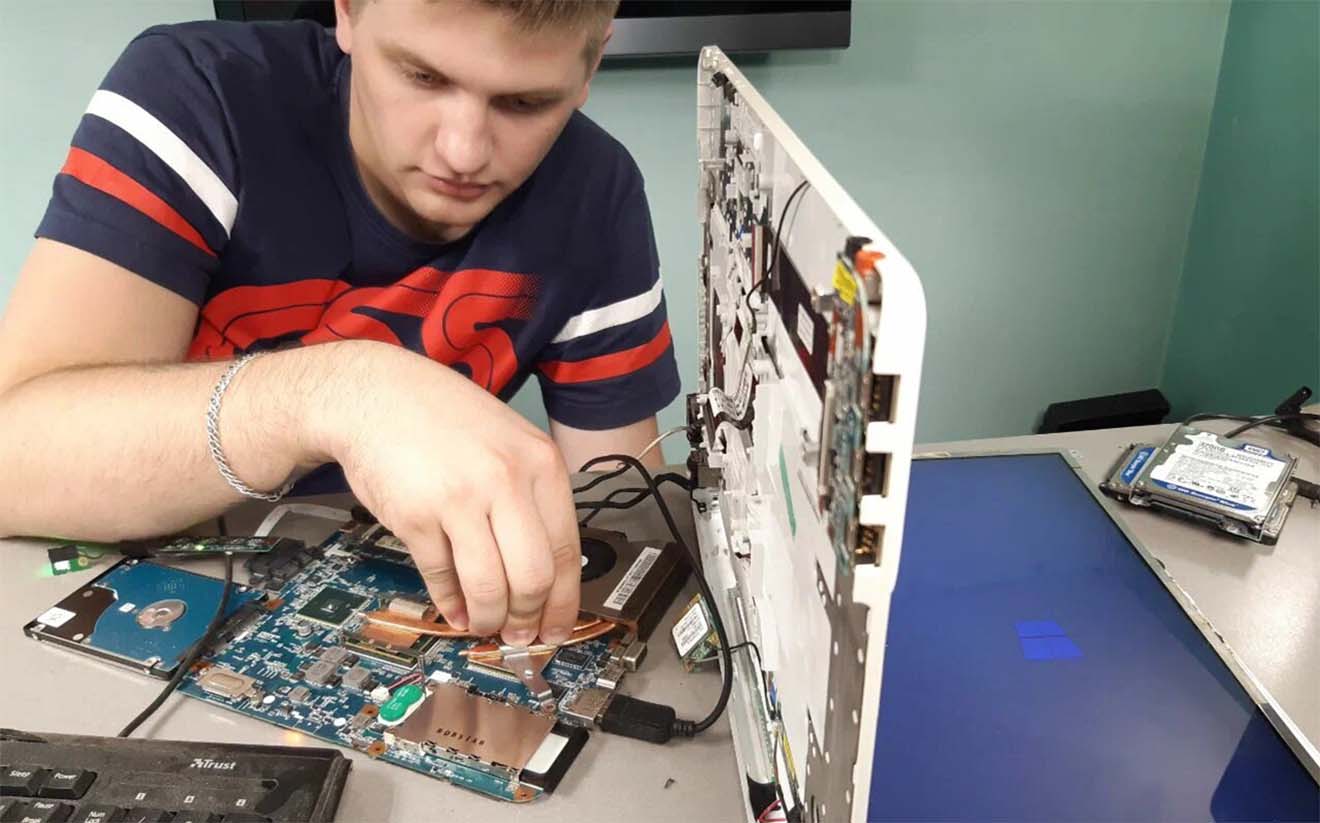 Дополнительные работы по ремонту ноутбуков в Керчи