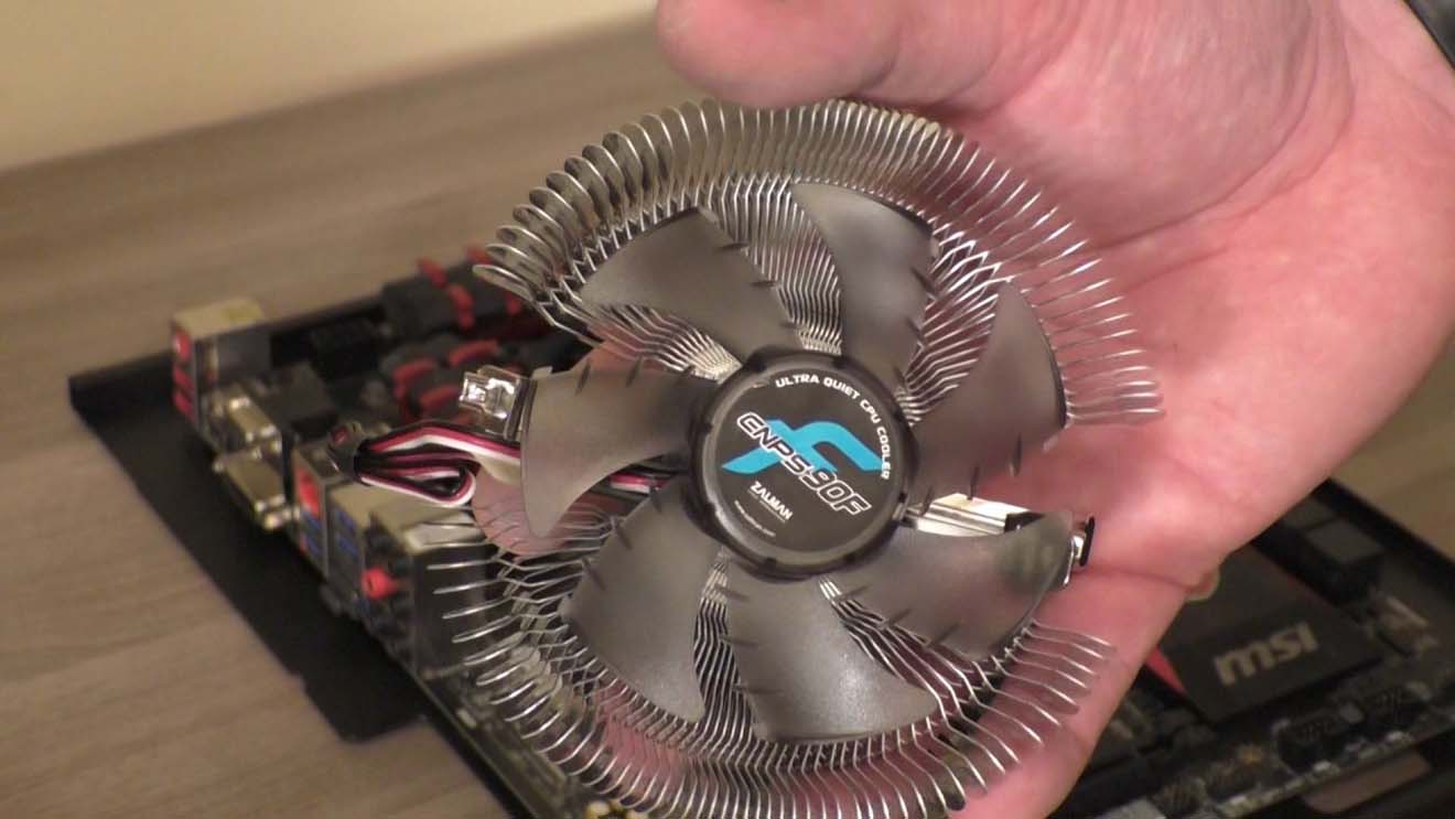 Замена вентилятора на компьютере в Керчи